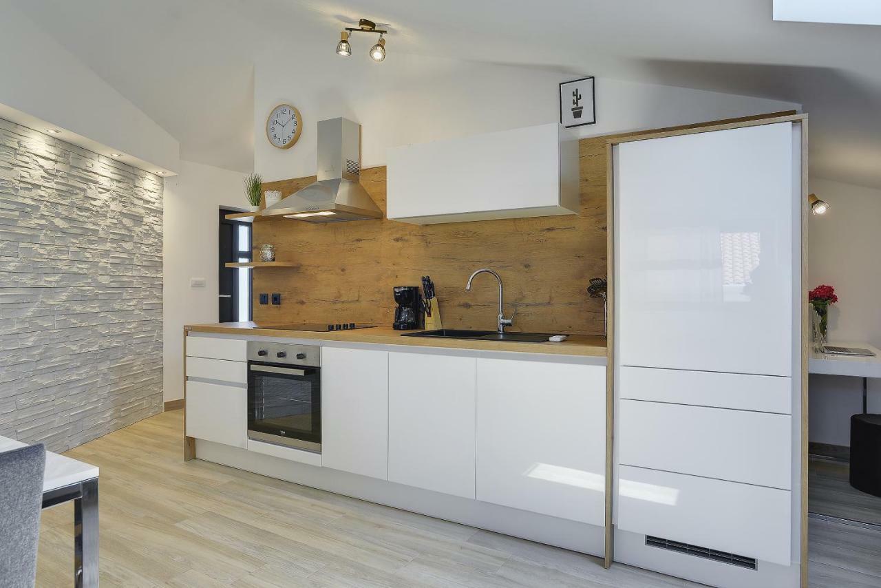 Apartment Niko プーラ エクステリア 写真