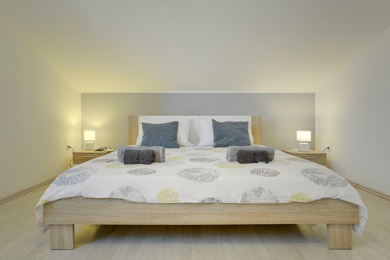 Apartment Niko プーラ エクステリア 写真